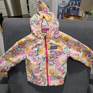 Patagonia fruit spring jacket, size 12 months